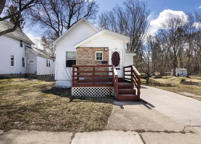 Property at 719 Seventh St, Traverse City, MI 49684, 3 beds, 2 baths
