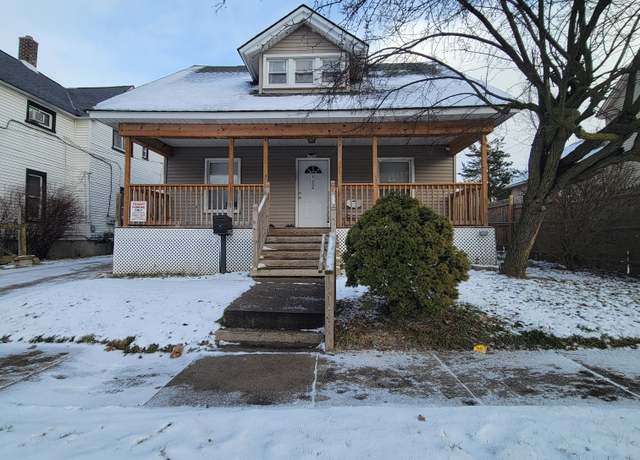 Property at 122 N Johnson St, Pontiac, MI 48341, 3 beds, 5.5 baths
