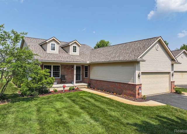 Property at 11118 Strathmore Ct, Grand Blanc, MI 48439, 3 beds, 2.5 baths