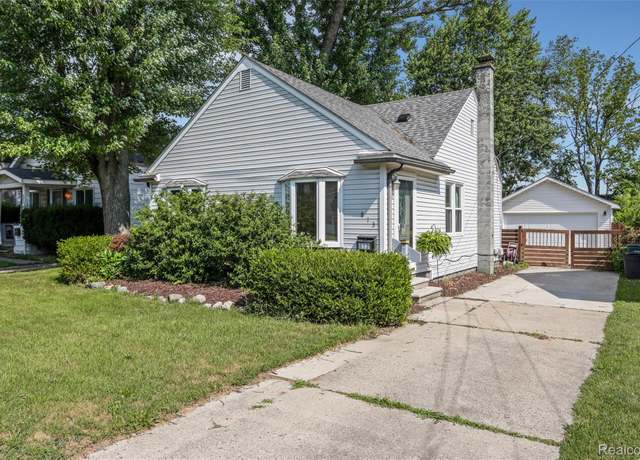 Property at 813 Goodale Ave, Clawson, MI 48017, 2 beds, 2 baths
