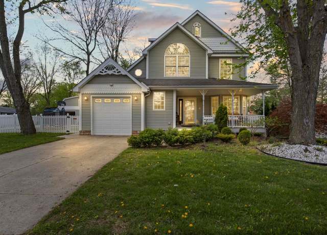 Property at 7891 Robindale Ave, Dearborn Heights, MI 48127, 5 beds, 3.5 baths