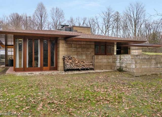 Property at 11185 Hawthorne Dr, Galesburg, MI 49053, 2 beds, 2.5 baths