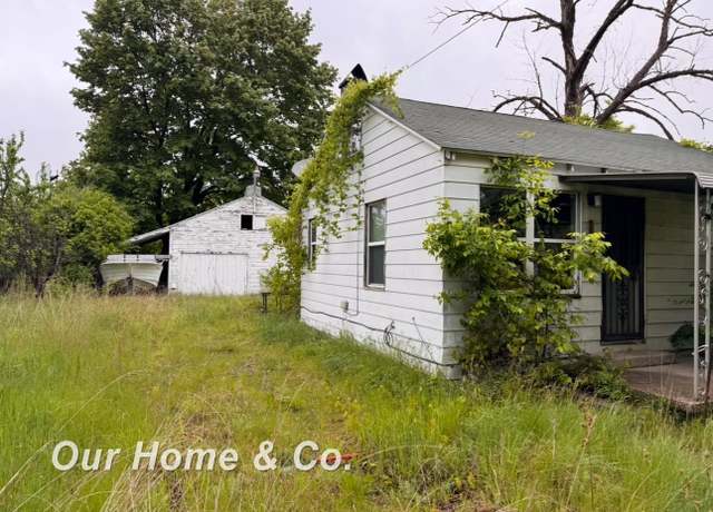 Property at 2411 Troy St, Saginaw, MI 48601, 1 bed, 1 bath