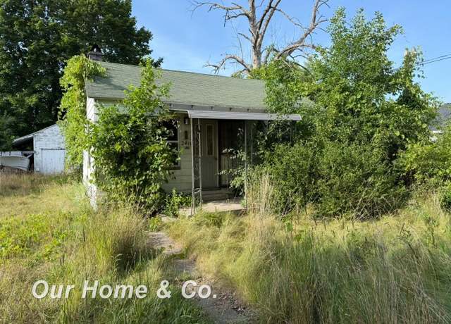 Property at 2411 Troy St, Saginaw, MI 48601, 1 bed, 1 bath