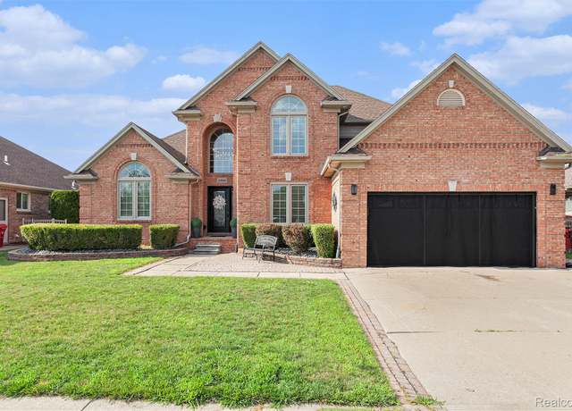 Property at 19899 Coyote Trl, Macomb, MI 48042, 4 beds, 2.5 baths