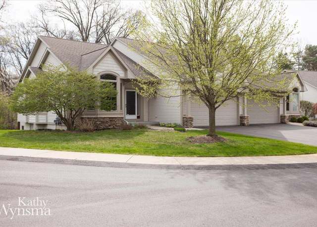 Property at 4231 Willow Lane Dr NE, Grand Rapids, MI 49525, 2 beds, 2.5 baths