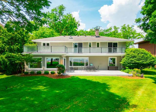 Property at 19891 Parke Ln, Grosse Ile, MI 48138, 4 beds, 4.5 baths