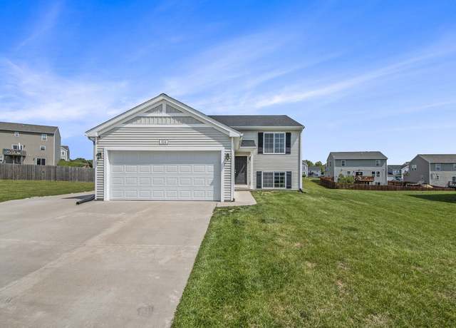 Property at 834 Misty Ridge Dr, Middleville, MI 49333, 3 beds, 2 baths