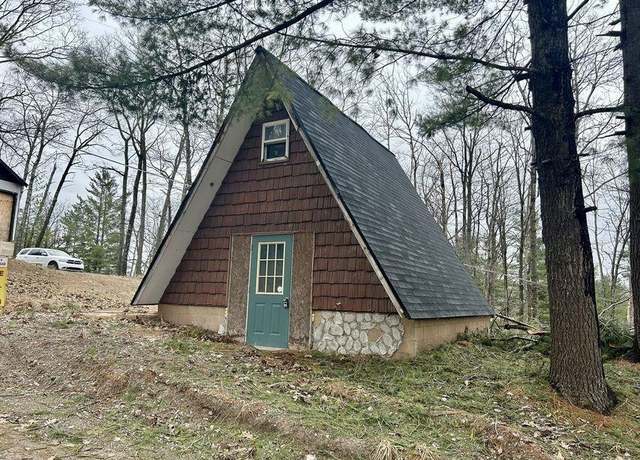 Property at 14085 Pointe Rd, Atlanta, MI 49709
