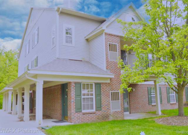 Property at 12201 Pinehurst Ln, Grand Blanc, MI 48439, 3 beds, 3 baths