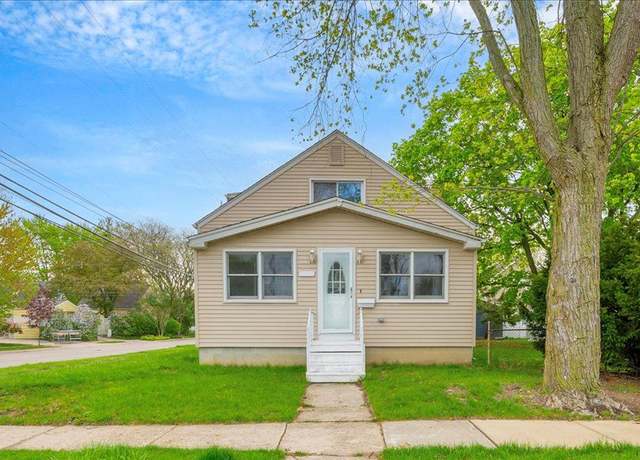 Property at 3690 Phillips Ave, Berkley, MI 48072, 4 beds, 2.5 baths