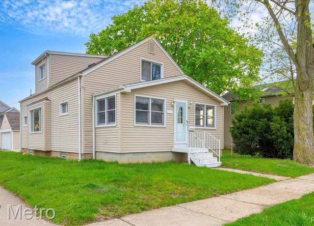Property at 3690 Phillips Ave, Berkley, MI 48072, 4 beds, 2.5 baths