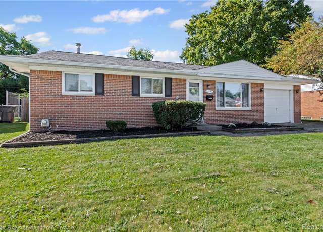 Property at 20790 Shoreview St, Clinton Charter Township, MI 48035, 3 beds, 2 baths