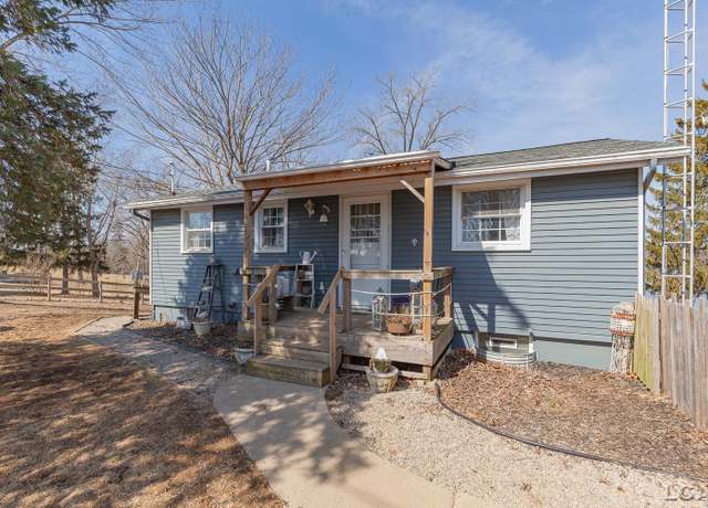 Property at 310 Sunset Dr, Hudson, MI 49247, 3 beds, 2 baths