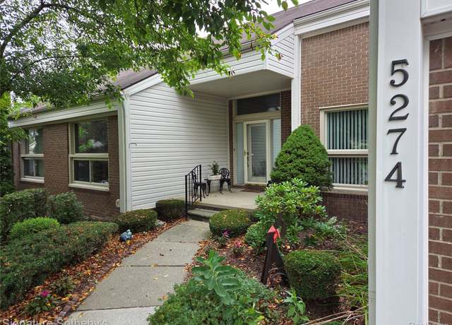 Property at 5274 Simpson Lake Rd, West Bloomfield Charter Township, MI 48323, 3 beds, 3 baths