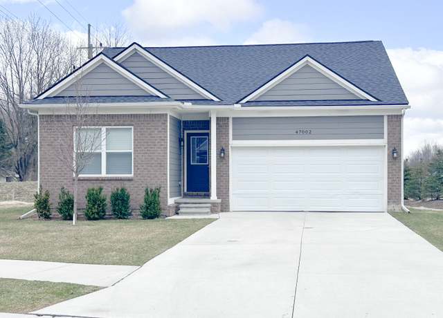 Property at 47002 Brookview Dr, Chesterfield, MI 48047, 2 beds, 2 baths