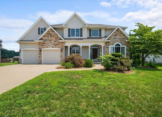 Property at 8258 Twin Creek Cir, Bedford Township, MI 48182, 4 beds, 2.5 baths