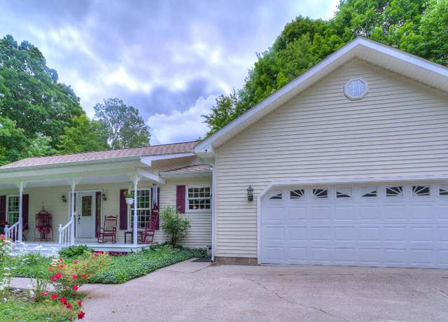Property at 1982 S 160th Ave, Hesperia, MI 49421, 5 beds, 2 baths