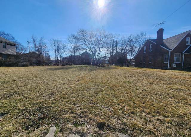 Property at 707 W Brentwood St, Highland Park, MI 48203, 2 baths