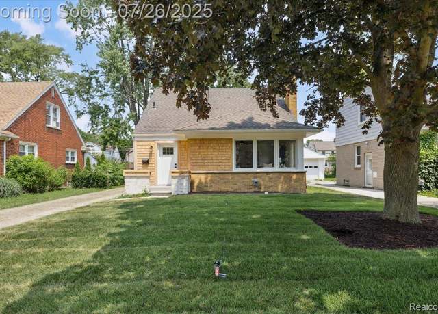 Property at 1808 W 12 Mile Rd, Royal Oak, MI 48073, 3 beds, 2 baths