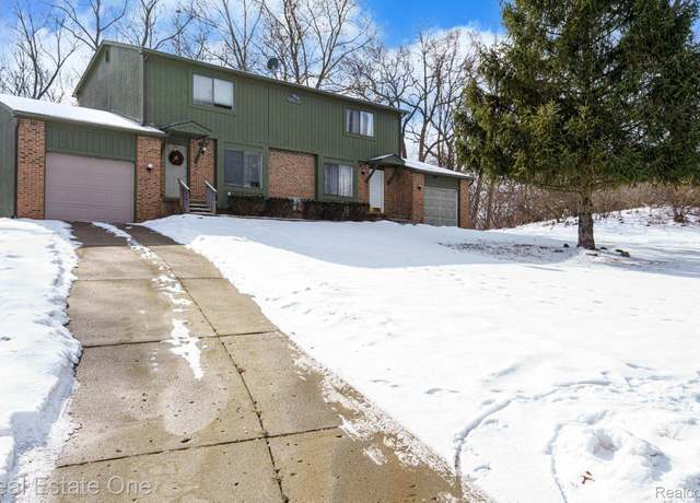 Property at 223 Summit Rdg, White Lake, MI 48386, 4 beds, 3 baths