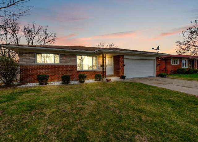 Property at 32925 Oakview Dr, Warren, MI 48092, 3 beds, 1.5 baths