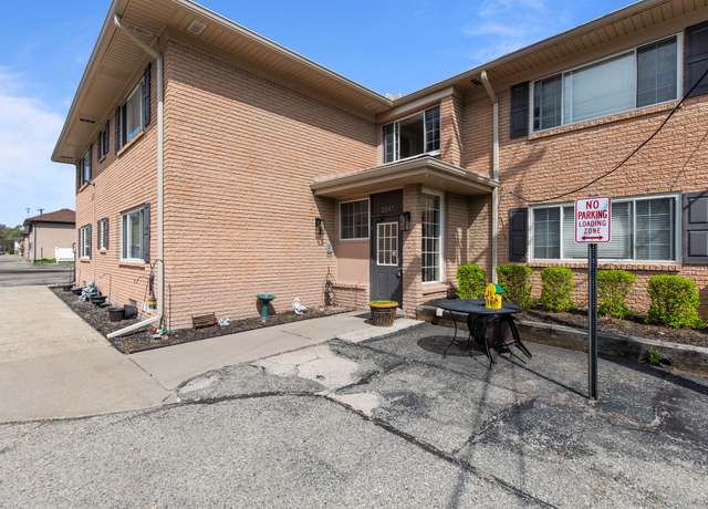 Property at 2247 Walton Blvd #46, Rochester Hills, MI 48309, 2 beds, 1 bath