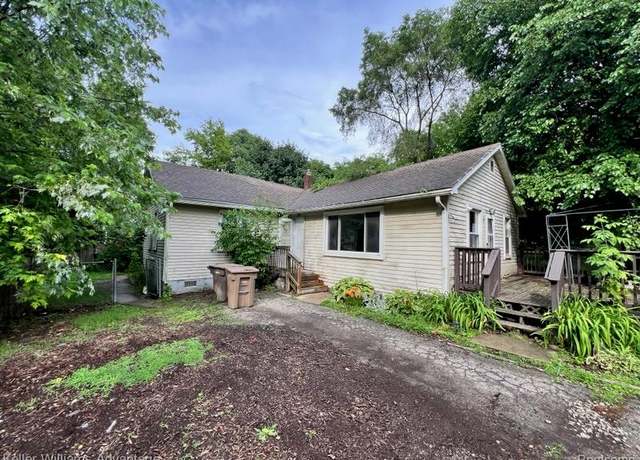 Property at 12 Hazel Dr, Pontiac, MI 48341, 3 beds, 1 bath