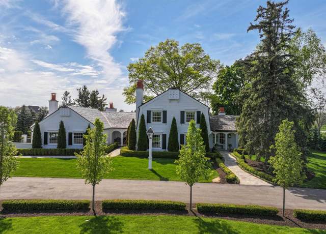 Property at 8000 Vassar Rd, Grand Blanc, MI 48439, 5 beds, 4.5 baths