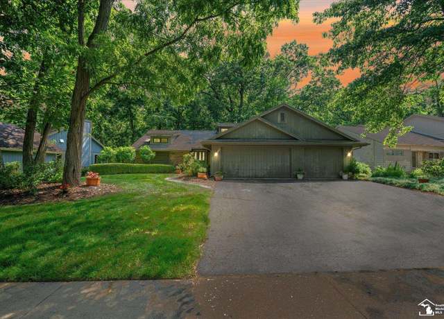 Property at 6960 Streamview Dr, Lambertville, MI 48144, 3 beds, 2.5 baths