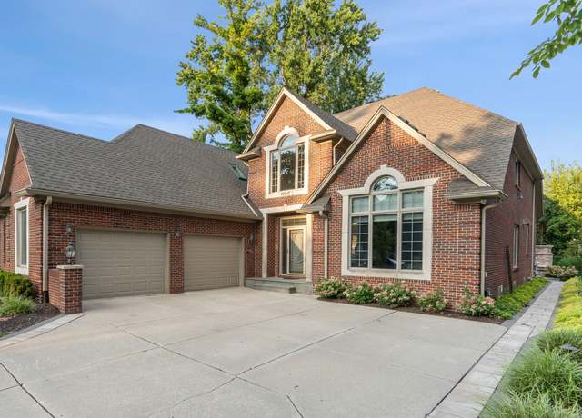 Property at 664 Chesterfield Ave, Birmingham, MI 48009, 4 beds, 5 baths