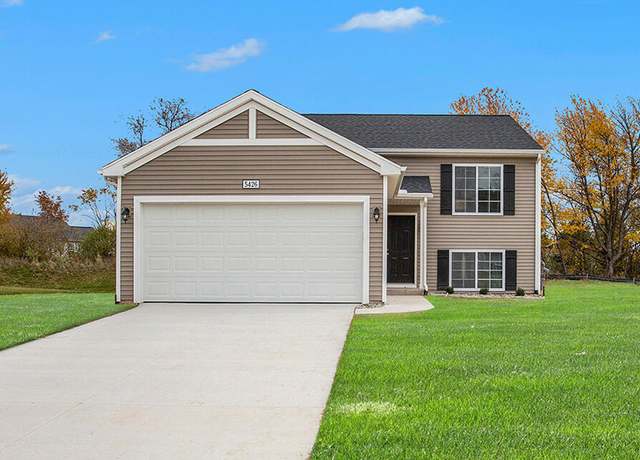 Property at 540 Needlewood Dr, Cedar Springs, MI 49319, 4 beds, 2 baths