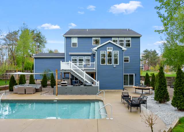 Property at 5849 Gavin Ln, Kalamazoo, MI 49009, 5 beds, 4.5 baths