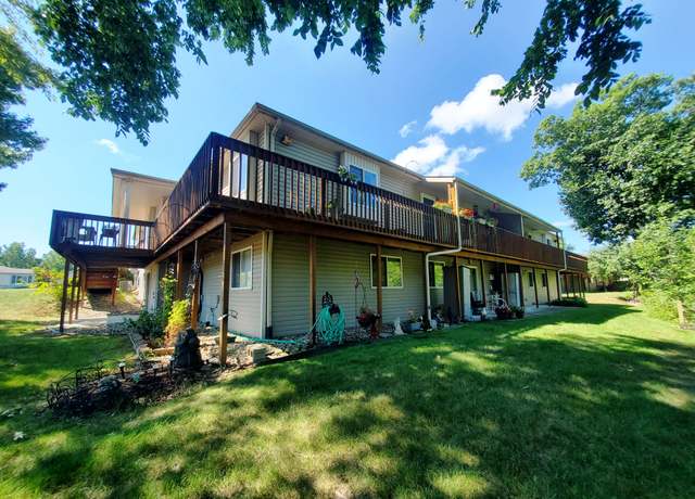 Property at 1011 Parkwood Dr, Grand Blanc, MI 48439, 4 beds, 2.5 baths