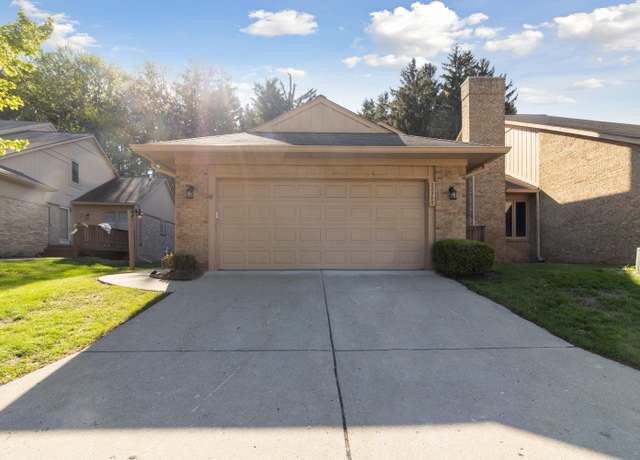 Property at 22300 River Ridge Trl, Farmington Hills, MI 48335, 3 beds, 2 baths