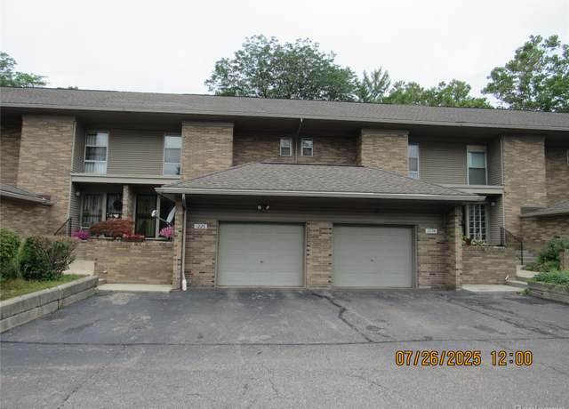 Property at 1226 Saint Aubin Pl, Detroit, MI 48207, 3 beds, 1.5 baths