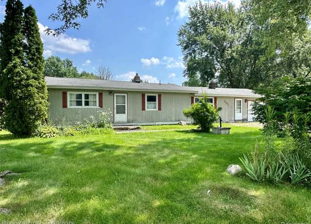 Property at 5481 Belsay Rd, Grand Blanc, MI 48439, 4 beds, 1 bath