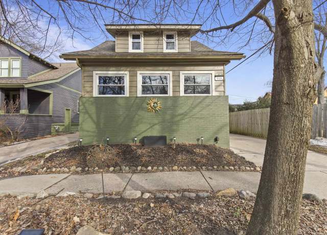 Property at 918 N Washington Ave, Royal Oak, MI 48067, 3 beds, 2 baths