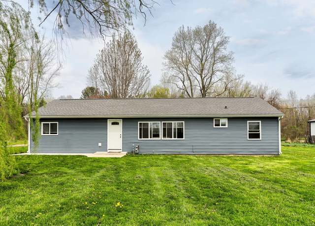 Property at 68814 County Road 380, South Haven, MI 49090, 4 beds, 2 baths