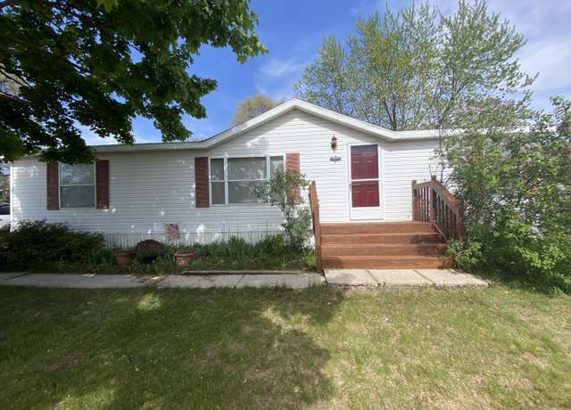 Property at 1966 Spyglass Trl, Muskegon, MI 49442, 3 beds, 2 baths