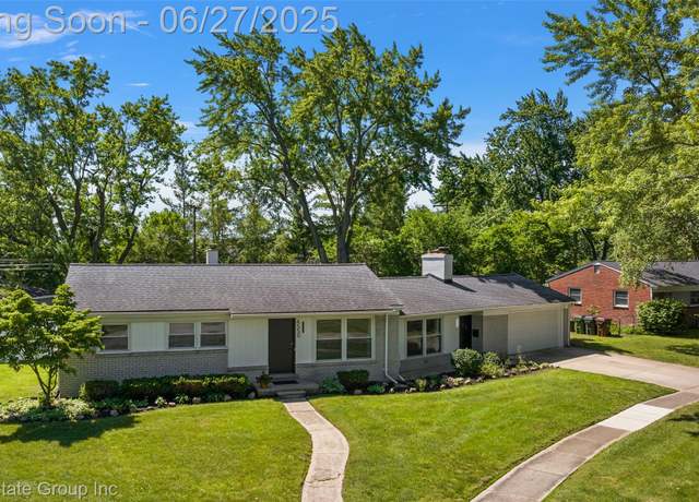 Property at 4550 Justine St, Shelby Twp, MI 48317, 3 beds, 1 bath