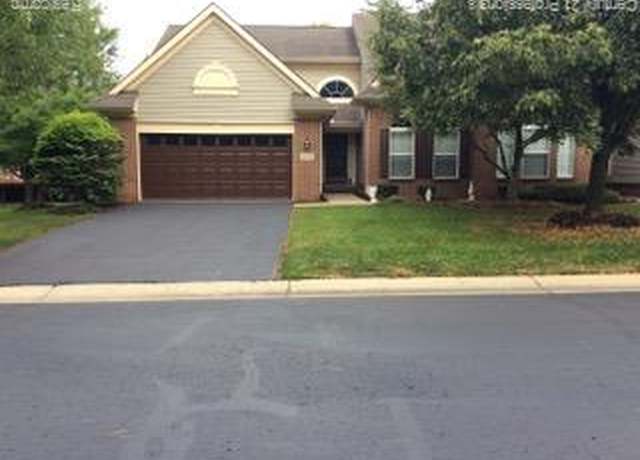 Property at 1533 Covington Crossing Xing #16, Commerce Twp, MI 48390, 3 beds, 3 baths