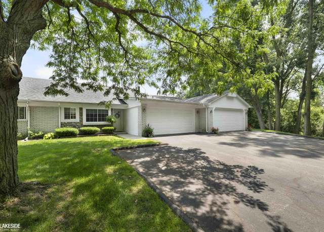 Property at 45284 Manor Dr, Shelby Charter Township, MI 48317, 2 beds, 1 bath