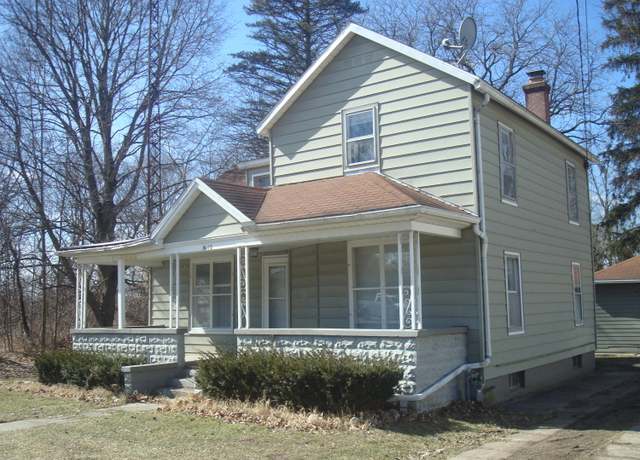 Property at 1610 N 5th St, Niles, MI 49120, 4 beds, 1 bath