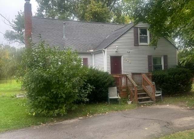 Property at 3365 Swartz St, Flint, MI 48507, 5 beds, 2 baths