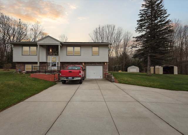 Property at 541 W Stockwell Rd, Harrison, MI 48625, 3 beds, 3 baths