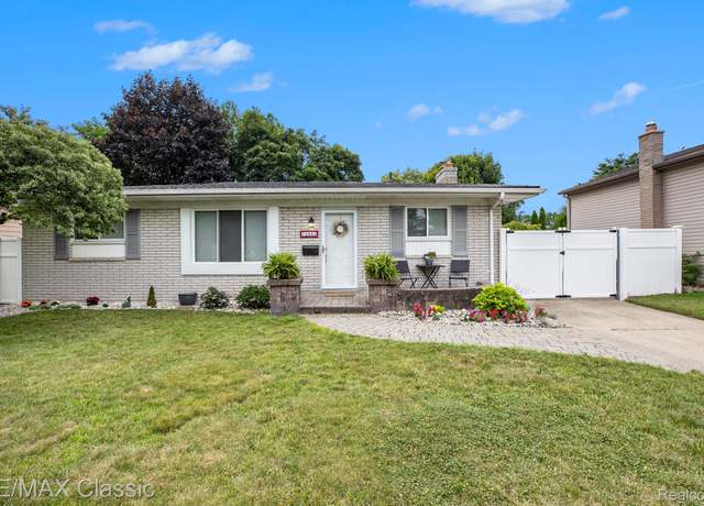 Property at 12442 N York Dr, Sterling Heights, MI 48313, 3 beds, 2 baths