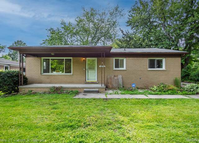 Property at 10756 Oak St, Taylor, MI 48180, 3 beds, 1 bath