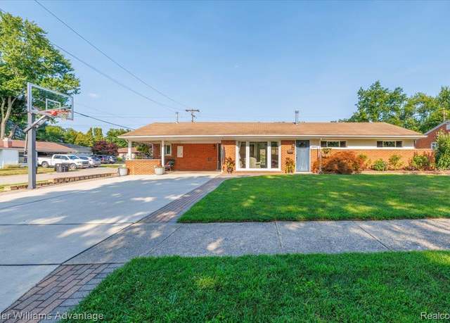 Property at 18376 Whitby St, Livonia, MI 48152, 3 beds, 2 baths