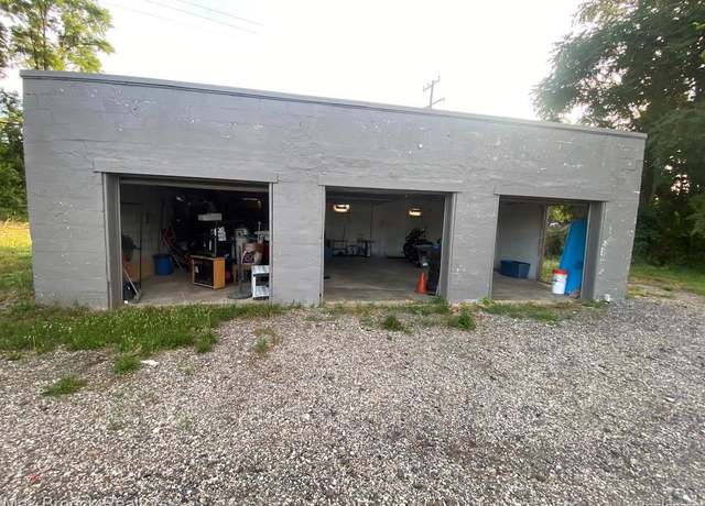 Property at 421 N Paddock St, Pontiac, MI 48342